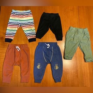 Lot of 5 pairs of baby pants, sizes 6-12 months